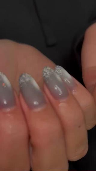 ネイル 爪塗屋 さんのネイルデザイン