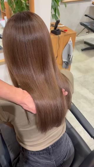 ミディアム カラー hoNua. 栄/透明感カラーのヘアスタイル