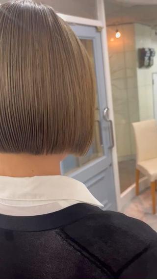 ショート hoNua. 栄/透明感カラーのヘアスタイル