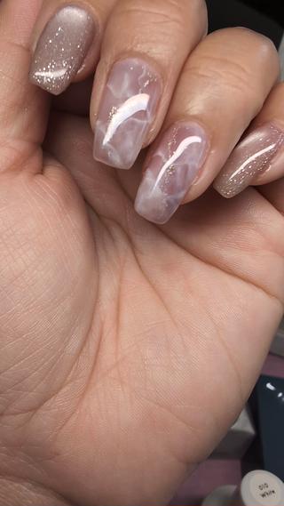 大理石ニュアンスネイル♡
ニュアンスおまかせメニューで♡