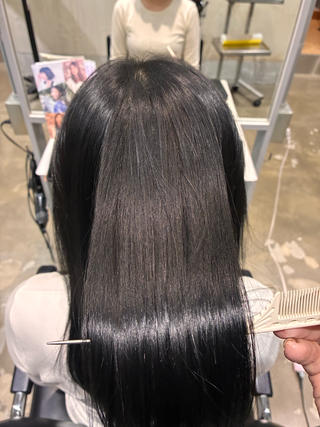 ロング Helena by elzafiro GRACIAS所属・Helena/ 新崎クリスのヘアスタイル