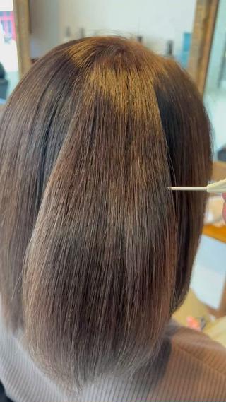 ミディアム カラー Helena by elzafiro GRACIAS所属・Helena/ 新崎クリスのヘアスタイル