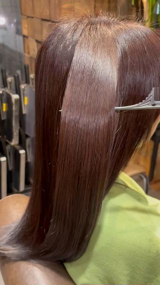 赤みを生かしたほんのりバイオレットブラウン

ワンカラーメニューからご予約可能です 