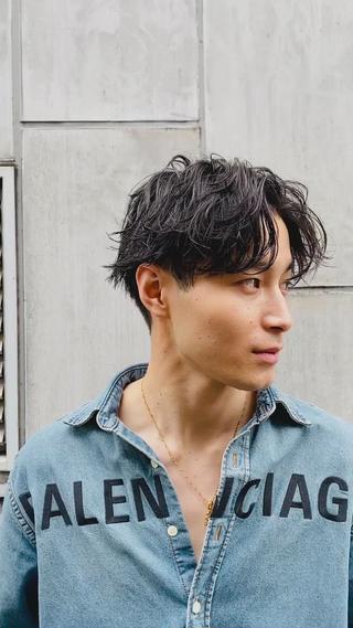 センターパート︎スパイラルパーマ

無造作な動きがカッコいいです 