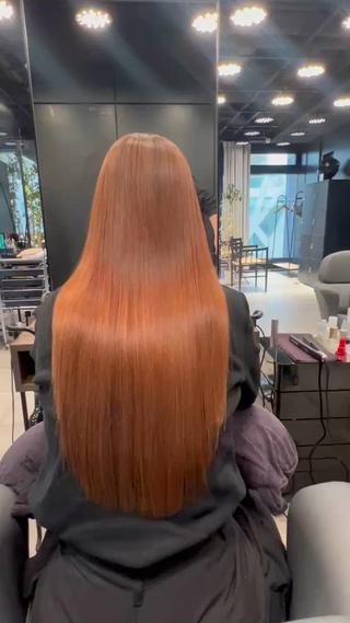 ケラチントリートメントは、髪の内部に必要なタンパク質を補給し、ダメージを補修しながら指通りの良い美髪へ導きます

 うねり・広がりを抑えてまとまりUP
 熱や湿気に強く、長時間ツヤキープ
 ブリーチ毛・ハイダメージ毛にもおすすめ

髪質改善をお考えの方は、ぜひ一度お試しください 