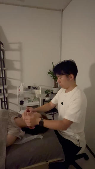 美容鍼×小顔矯正 ×美容整体　浜川泰仁のエステ・リラクイメージ