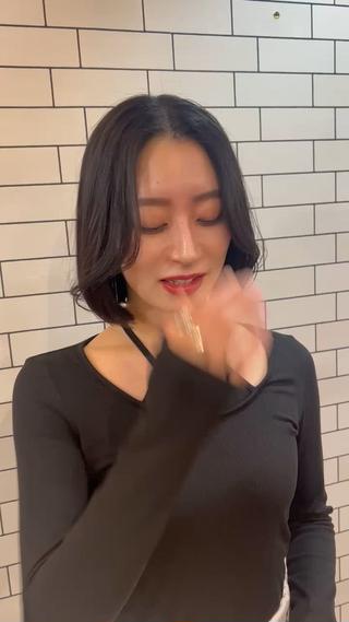 ショート オーストヘアージジ所属・TAI透明カラー 柔らかい縮毛矯正のヘアスタイル