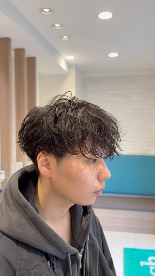 パーマ メンズ 山本 侑平のヘアスタイル