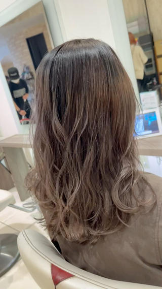 セミロング カラー ヘアアレンジ Lupinus所属・【艶カラー】石山拓人 /ブリーチのヘアスタイル