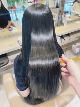 髪質改善プレミアムストレート
.
.
髪質改善トリートメントとはまた別です☆
何回洗っても、乾かしただけでこのまとまりです！
仕上げアイロンは使ってません。
.
.
.
こんな方におすすめ↓
.
ダメージ毛。
ブリーチ毛。
縮毛が落ちてきてパサパサ。
うねりが気になる。
強い癖毛。
傷んで見える髪質。
剛毛。
細毛でダメージしやすい。
パーマを落として艶髪にしたい。
他店さんで満足できなかった。
とにかく艶々になりたい！
.
.
.
髪質、履歴、ダメージに合わせて薬剤調合をさせて頂きます！
.
.
ハイレベルな艶髪にしたい方☆
オススメです☆
. 