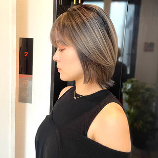 バレイヤージュで大人に雰囲気
バレイヤージュは+3000からになります◎