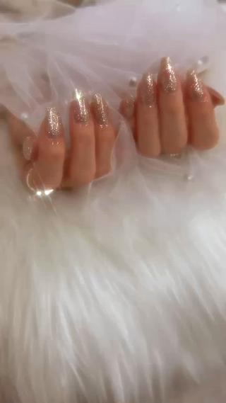 ネイル Etoi Nail akaneのネイルデザイン
