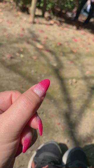 カラーグラデーション+マグネットグラデーション
こちらのデザインはお電話にてご予約可能です。 