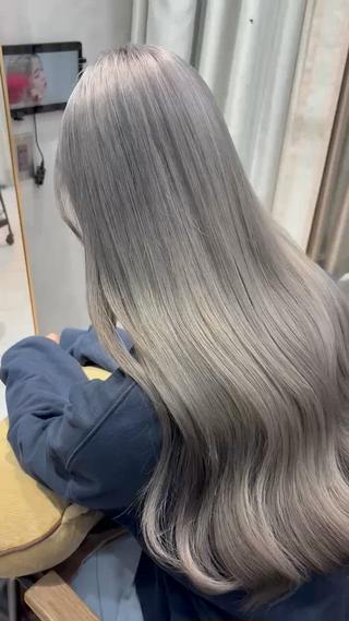 ロング カラー ハイトーン/韓国風/ 艶髪/吉祥寺のヘアスタイル