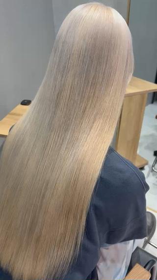 ロング カラー ハイトーン/韓国風/ 艶髪/吉祥寺のヘアスタイル