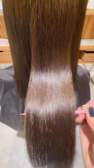 縮毛矯正をあてられている方でもトーンを上げながら艶々カラーを叶えることも可能です