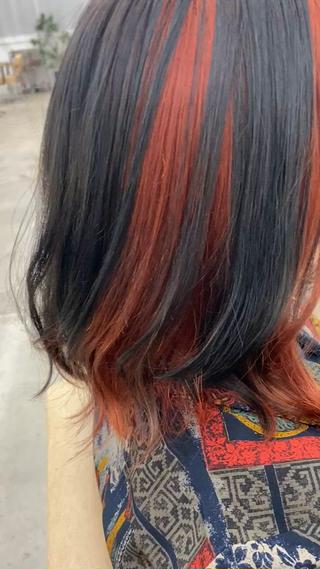 オレンジブラック
全体ブリーチ＋デザインカラーはデザインカラーワンポイントに対して＋2200円 