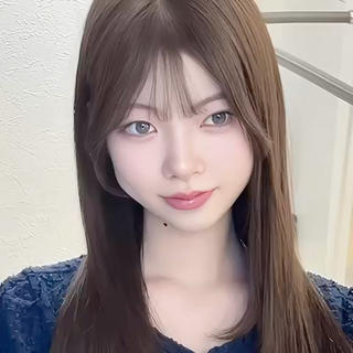 
ブリーチなしダブルカラーで出来る
𝐎𝐥𝐢𝐯𝐞 ♡ 𝐛𝐞𝐢𝐠𝐞
⁡
赤みの少ない柔らかい色味得意です
ブリーチなしで明るくしたい方やブリーチでのダメージが
気になる方は是非お任せください₍ᐢ. .ᐢ₎
⁡
ダメージレスに明るく出来るのでこの時期おすすめ
レイヤーも低い位置でも
ワンカールでふんわりボリュームUp!
伸ばし過程の方も飽きずにスタイルを楽しめます 