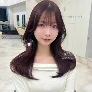 ナチュラルなレイヤーは巻いても盛れる
⁡
鎖骨下からのナチュラルなレイヤーでも
巻くとふんわりボリュームup
大人っぽい雰囲気のくびれ巻きに₊˚⊹⋆
⁡
ワンカールでももちろん可愛いです
⁡𝑝𝑖𝑛𝑘 𝑏𝑟𝑜𝑤𝑛との相性も◎
⁡ 