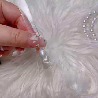 インスタ、小紅書流行ってるハートマグネットネイル 