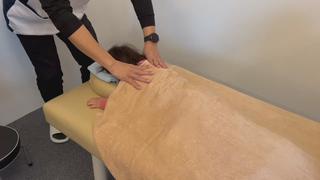 お子様、小中学生やスポーツなどで硬い筋肉もほぐします。 