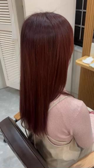 ベースの色10トーン以上からこの色味が出ます
ワンカラーでほんのり赤が入ってるピンクブラウン