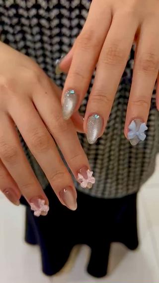 オフ+ケア付き
お持ち込みデザインネイル可能です

#ニュアンスネイル
#デザインネイル 