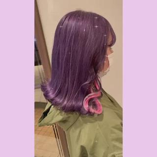 キラキラのティンセル

こちらもエクステになります♡

2本 660yenです

こちらの動画の方は左右2本ずつの全部で4本付いてます

メニューには載ってないので付けたい方は御来店時かメッセージで遠慮なく仰って下さい 