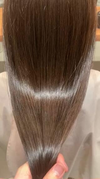 透けるブラウン 