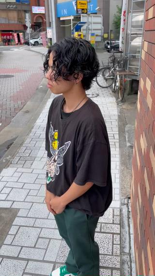 ミディアム パーマ メンズ grAt所属・森 真伊希のヘアスタイル