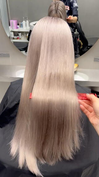 ハイダメージの方もサラサラになるシステムトリートメント 