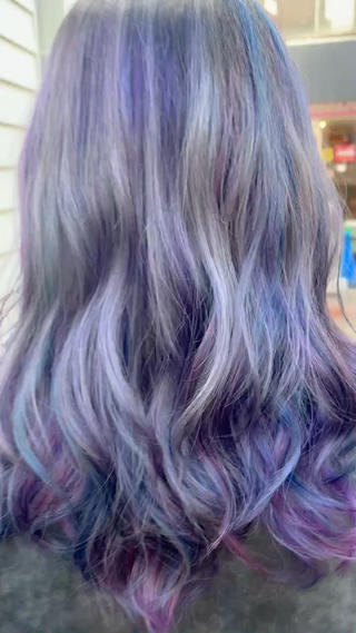 セミロング カラー 原宿サロン代表 デザインカラー伊藤卓のヘアスタイル