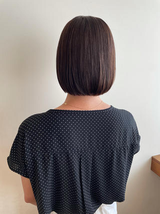 ショート カラー MIOベージュカラー 柔らかいカラーのヘアスタイル