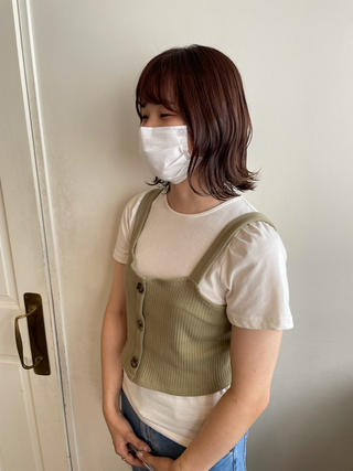 ミディアム カラー MIOベージュカラー 柔らかいカラーのヘアスタイル