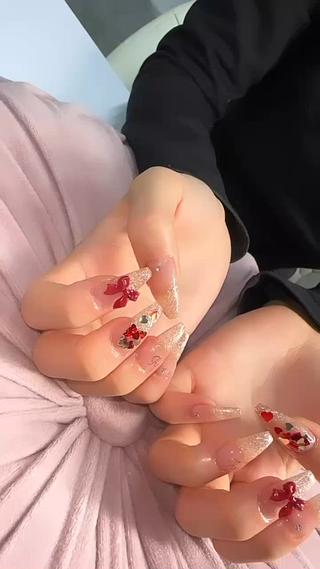 ネイル 上原 海梨のネイルデザイン