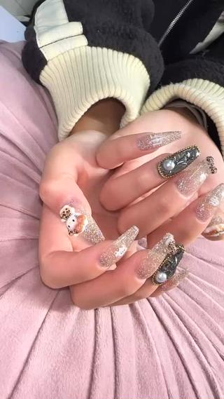 ネイル 上原 海梨のネイルデザイン