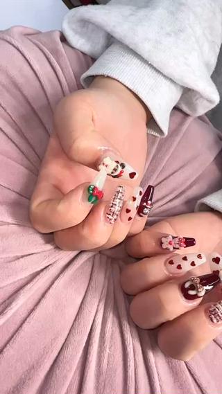 ネイル 上原 海梨のネイルデザイン