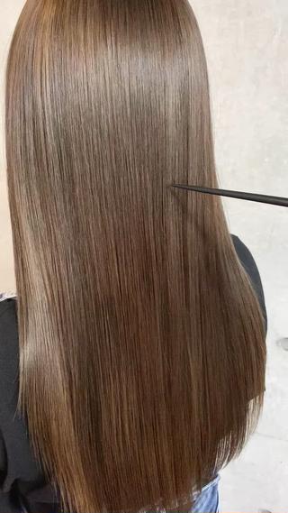 ロング カラー 西岡 優太のヘアスタイル