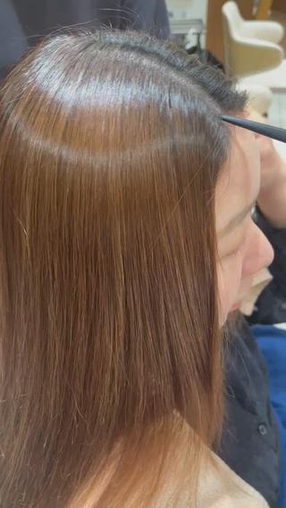 セミロング 髪質改善/縮毛矯正 🧸梅川のヘアスタイル