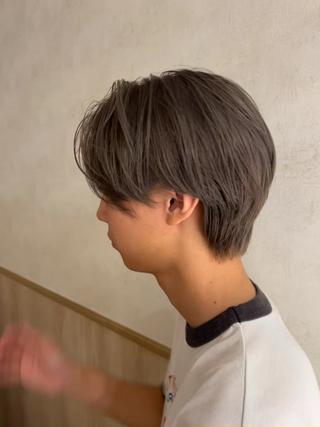 透け感のあるカラーで動いた姿も綺麗にみえます 