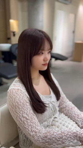 明るすぎない透明感カラー

手先に入れすぎないレイヤースタイル

お客様一人一人に合わせたカット

レイヤー初めて入れる方もしっかりカウンセリングした上で可愛いスタイル提案させて頂いております 