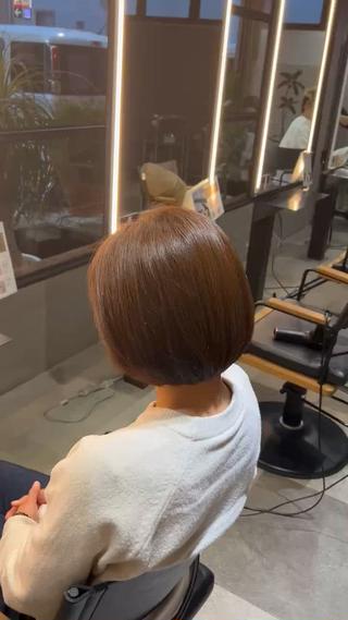 ミディアム カラー 艶カラー／ベージュ/ ショート/安岡哲兵のヘアスタイル