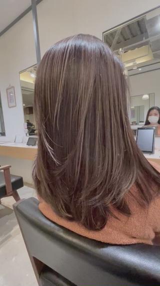 セミロング ハイライトバレイヤー ジュ&縮毛矯正✨櫻野のヘアスタイル