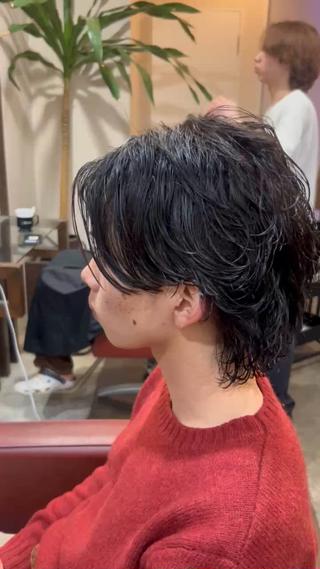 パーマ メンズ メンズ/海外風/ 波巻き/サーフカールのヘアスタイル