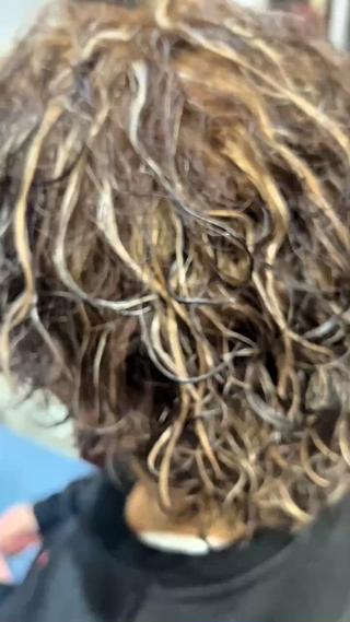 パーマ メンズ メンズ/パーマ/ 波巻き/サーフカールのヘアスタイル