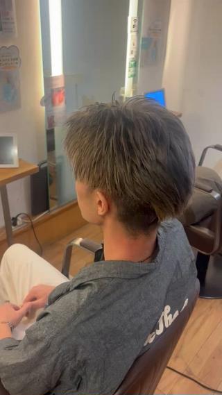 カラー メンズ メンズ/パーマ/ 波巻き/サーフカールのヘアスタイル