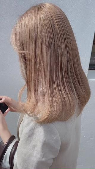 ブリーチ2回からで淡い色にできます 