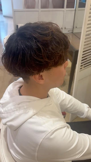 今なら最安値でパーマかけられます！ 