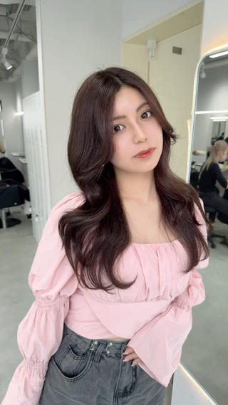 @gisel_hair
韓国風ヘア/韓国風カラー/ワンホンヘア/ブラウンカラー/髪質改善/ケアブリーチ 