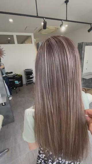 ロング Merlyosaka 早川未来のヘアスタイル